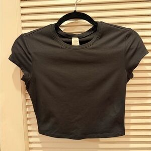 ALO Alosoft Crop Finesse Short Sleeve Size S Black